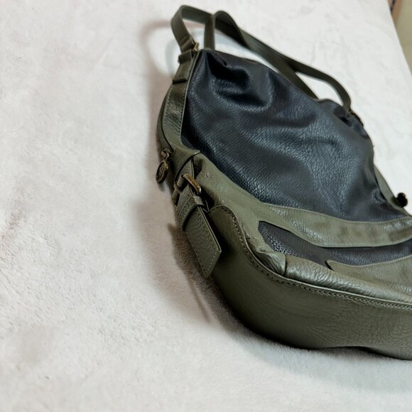 Puma Green Leather Laptop/Shoulder Bag - Fashion Accessory - Picture 8 of 16